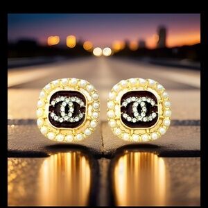 Chic Gold Pearl Earrings.  I call these beauties. You belong in the city.!